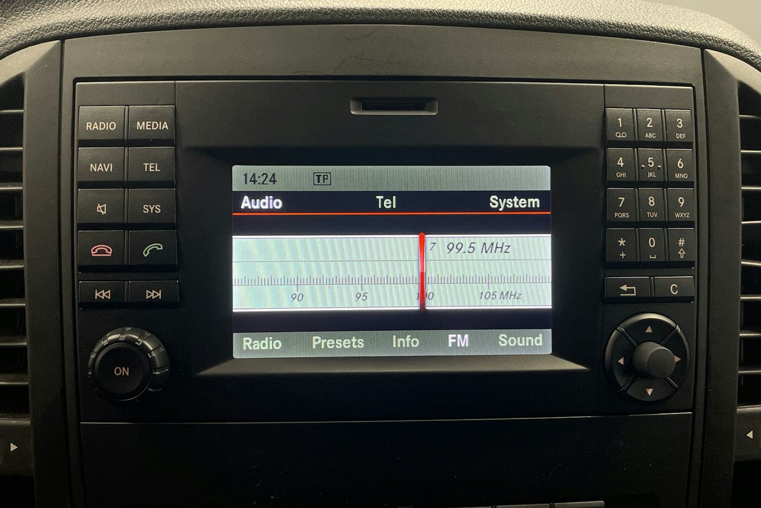 ruskea (beige) Mercedes-Benz Vito 2017 kuva 14.