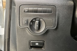 valkoinen Mercedes-Benz Vito 2017 kuva 16.