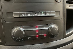 valkoinen Mercedes-Benz Vito 2017 kuva 19.