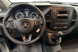 valkoinen Mercedes-Benz Vito 2017 kuva 9.