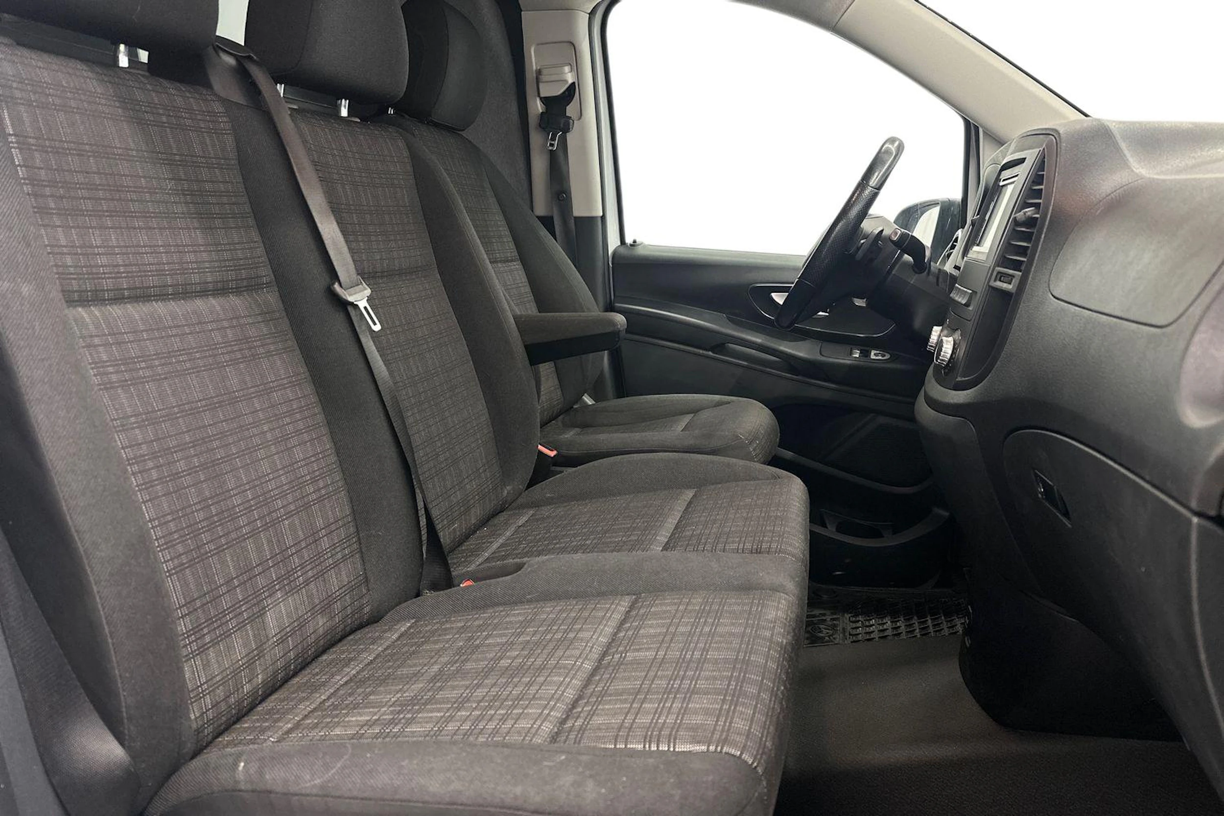valkoinen Mercedes-Benz Vito 2017 kuva 8.
