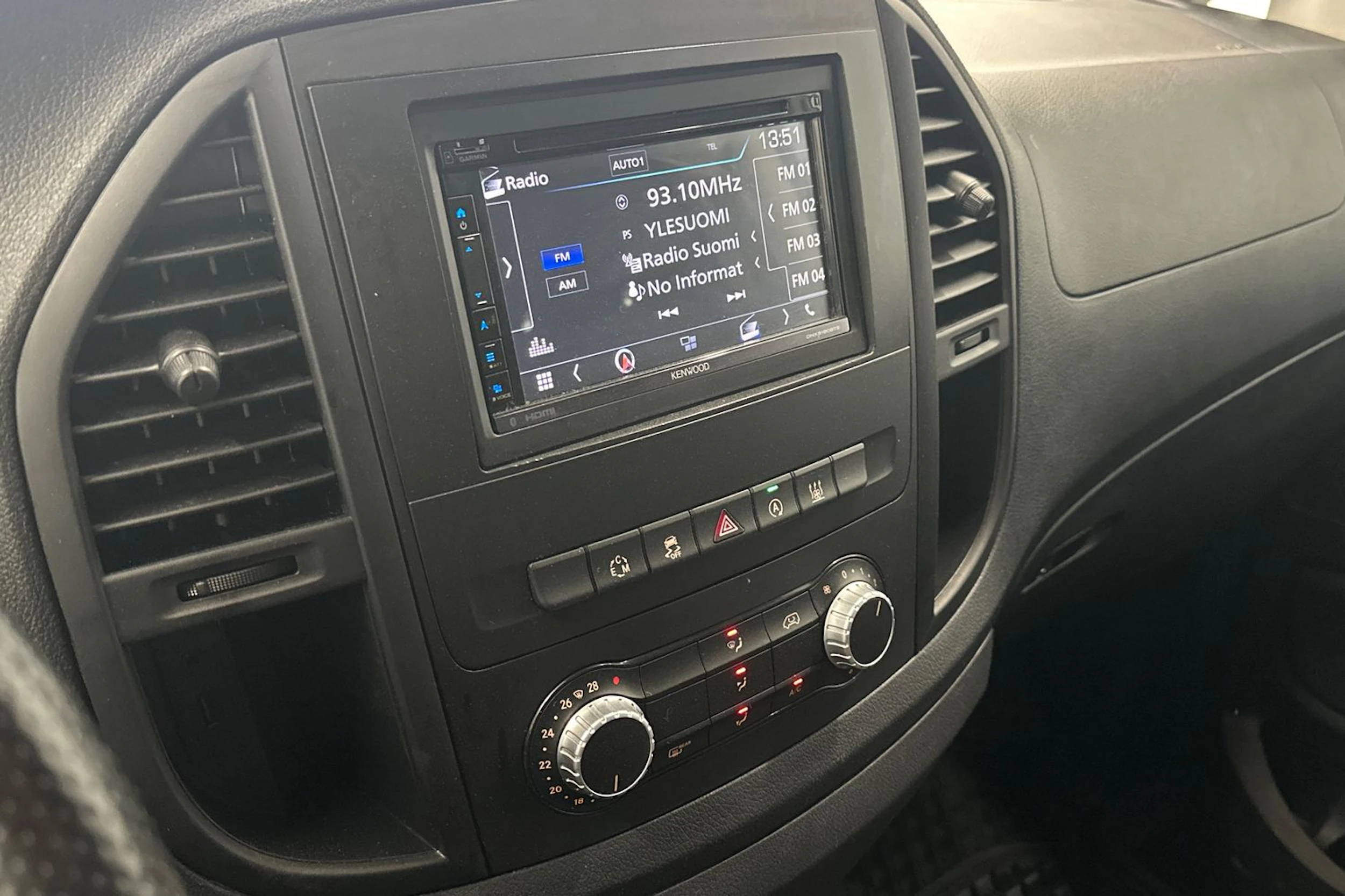 valkoinen Mercedes-Benz Vito 2017 kuva 17.