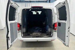 valkoinen Mercedes-Benz Vito 2017 kuva 24.