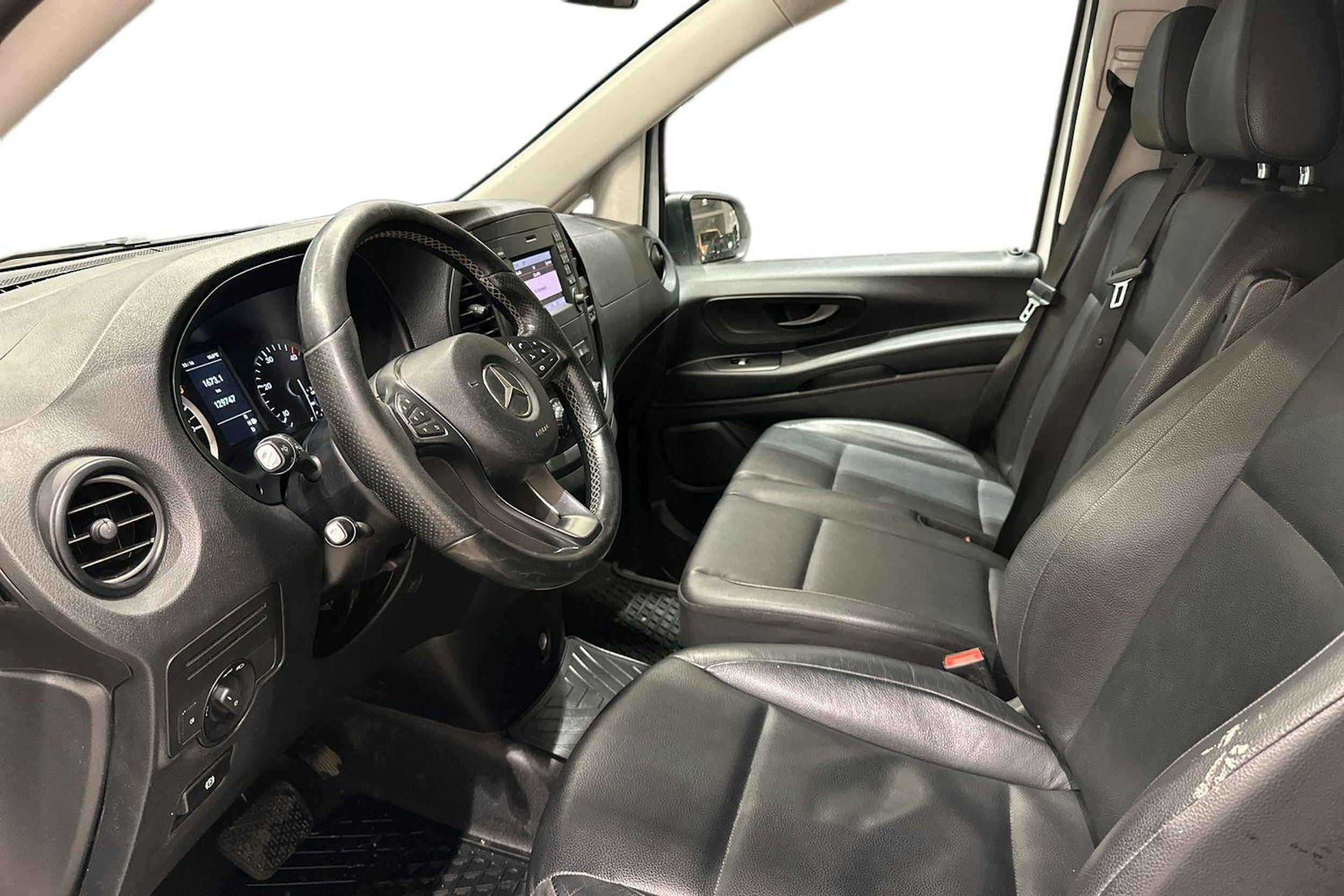 valkoinen Mercedes-Benz Vito 2017 kuva 8.