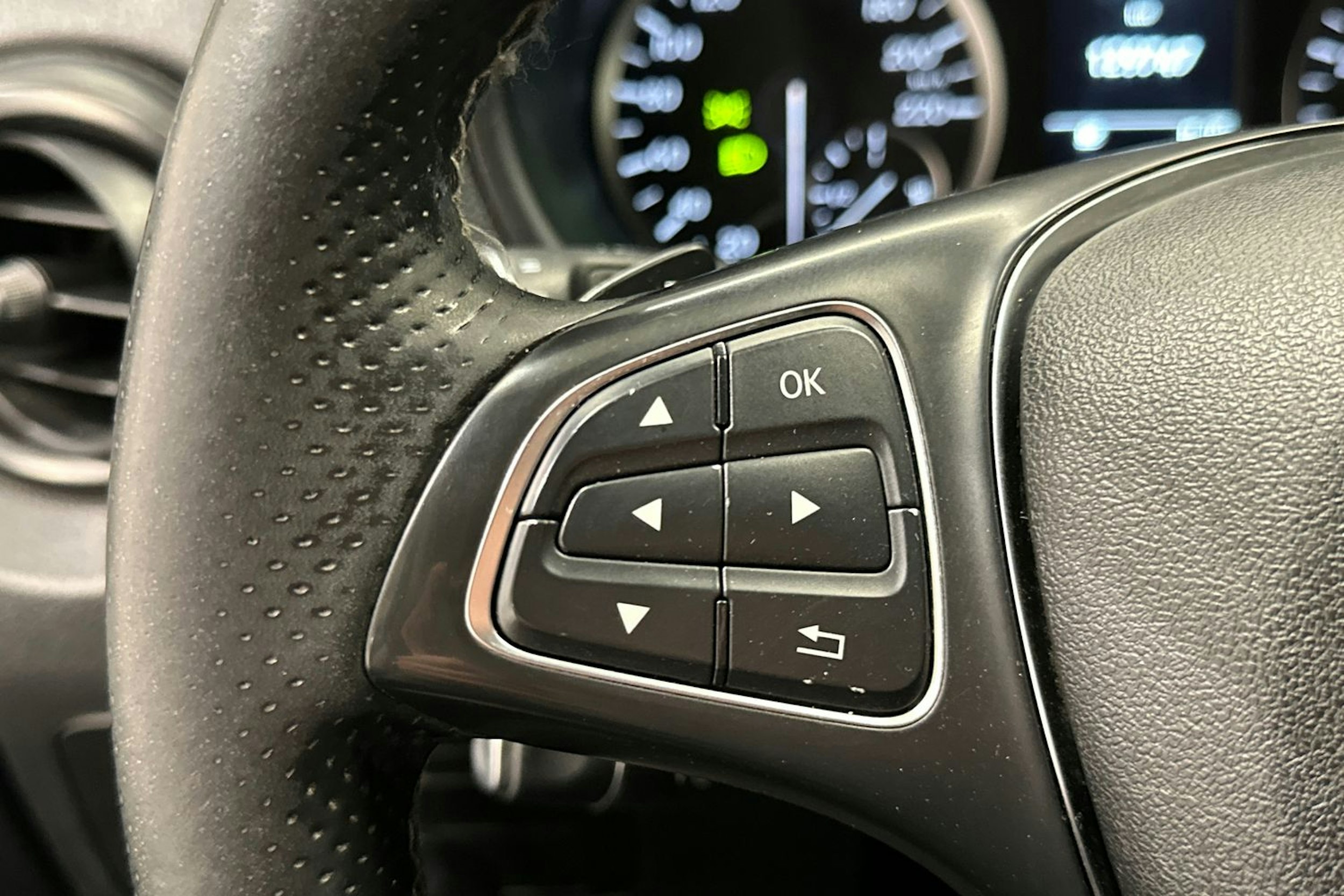 valkoinen Mercedes-Benz Vito 2017 kuva 15.