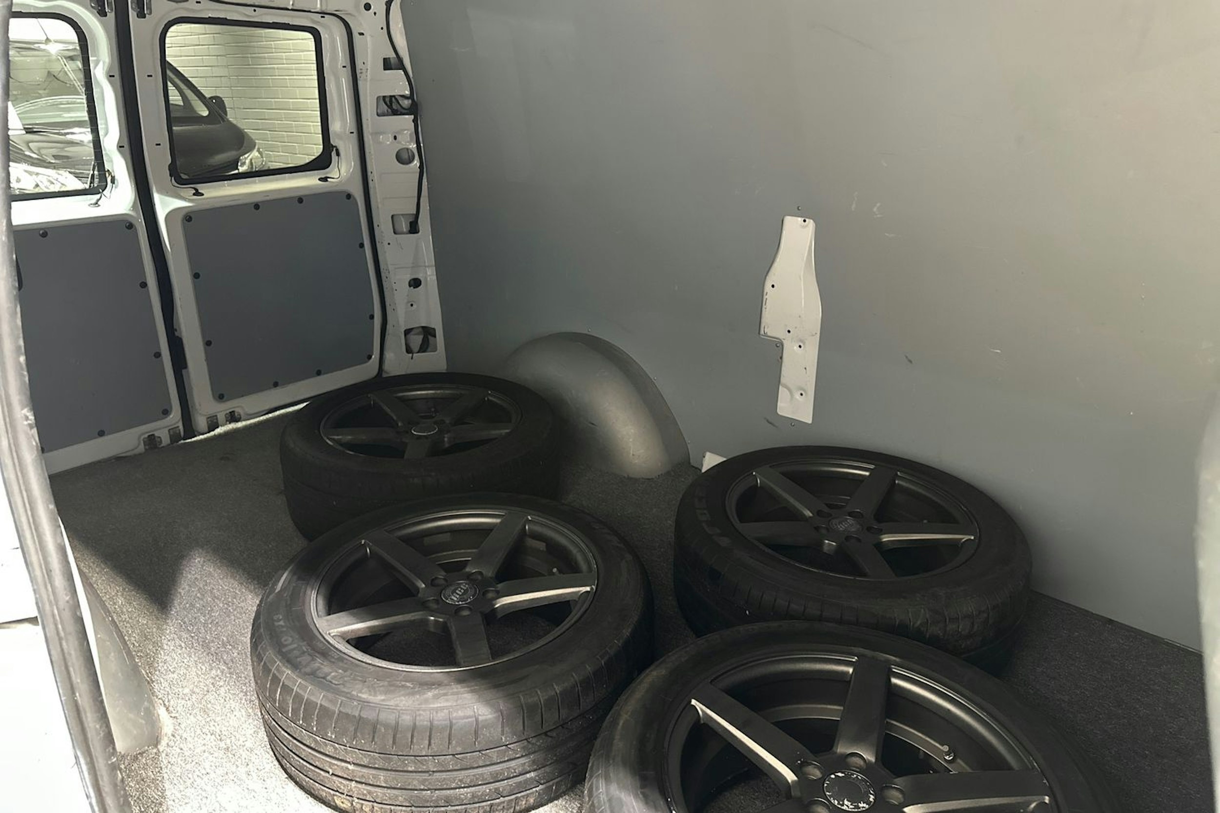 valkoinen Mercedes-Benz Vito 2017 kuva 23.