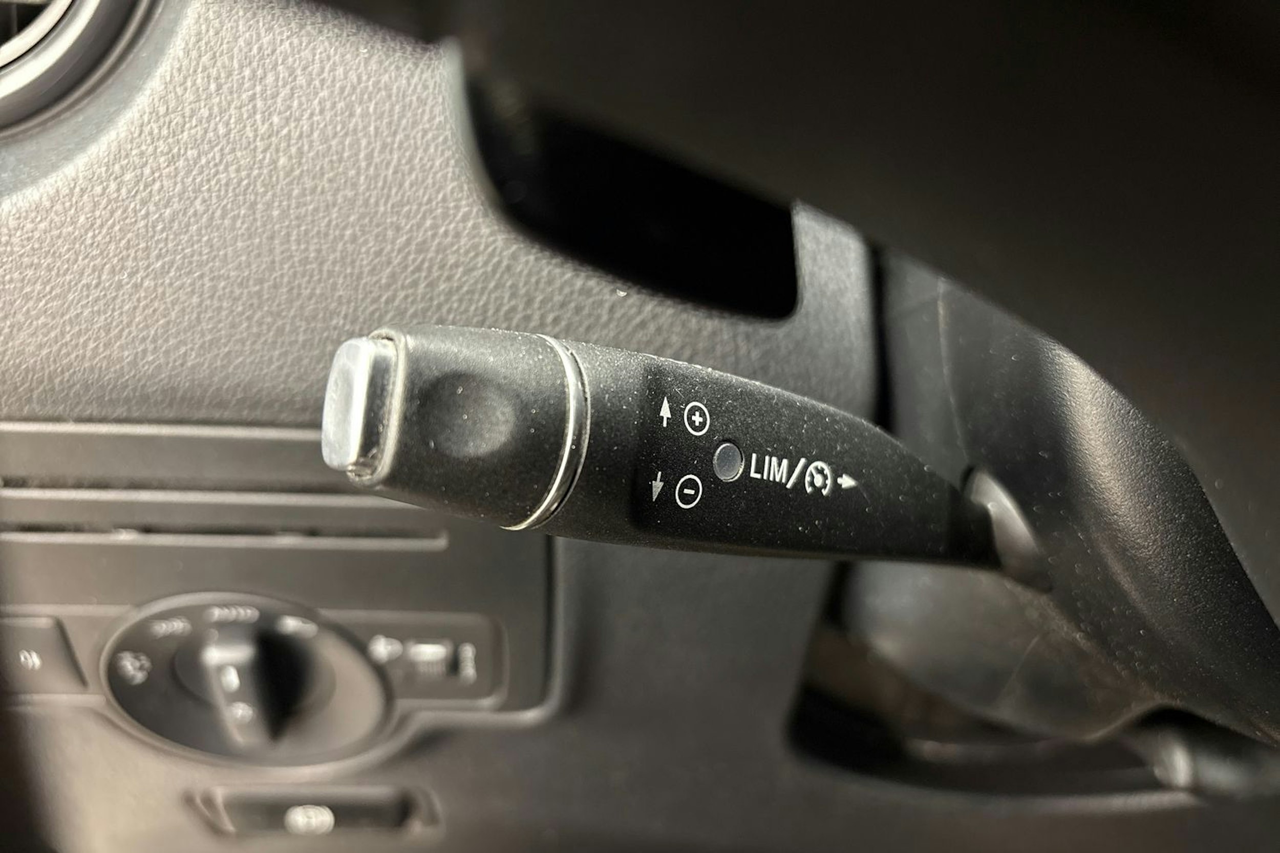 valkoinen Mercedes-Benz Vito 2017 kuva 17.