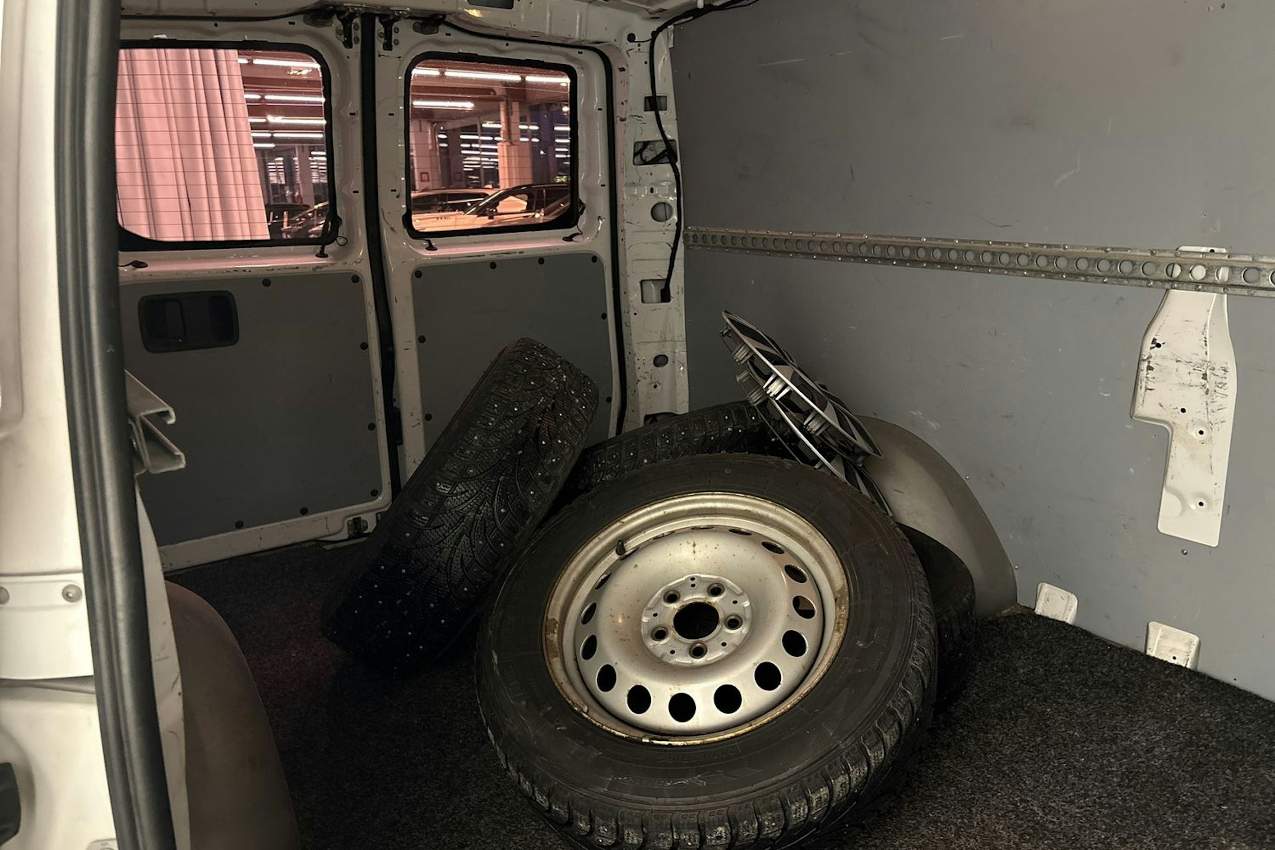 valkoinen Mercedes-Benz Vito 2017 kuva 23.