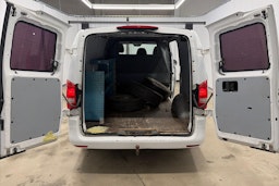 valkoinen Mercedes-Benz Vito 2017 kuva 11.