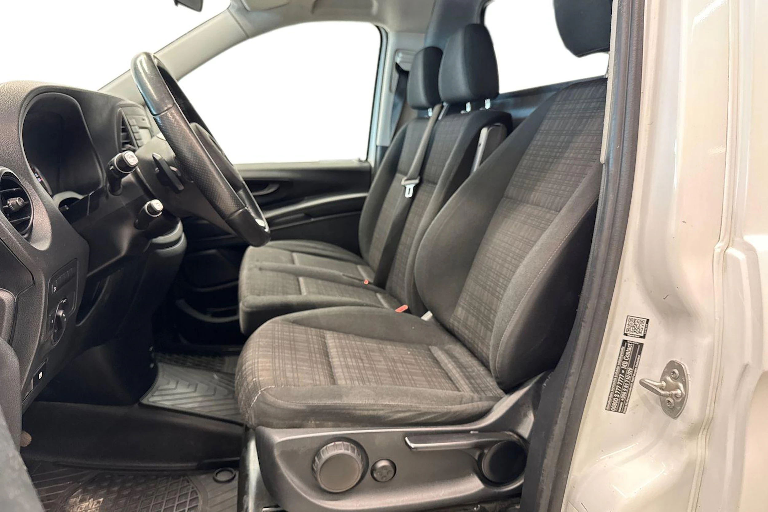 valkoinen Mercedes-Benz Vito 2017 kuva 8.