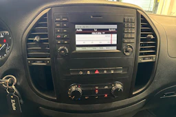 valkoinen Mercedes-Benz Vito 2017 kuva 13.