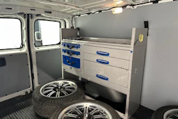 valkoinen Mercedes-Benz Vito 2017 kuva 27.