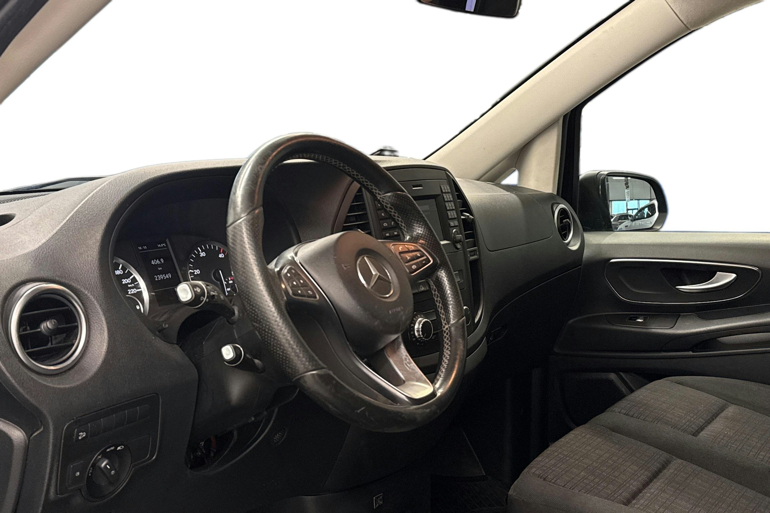 musta Mercedes-Benz Vito 2017 kuva 8.