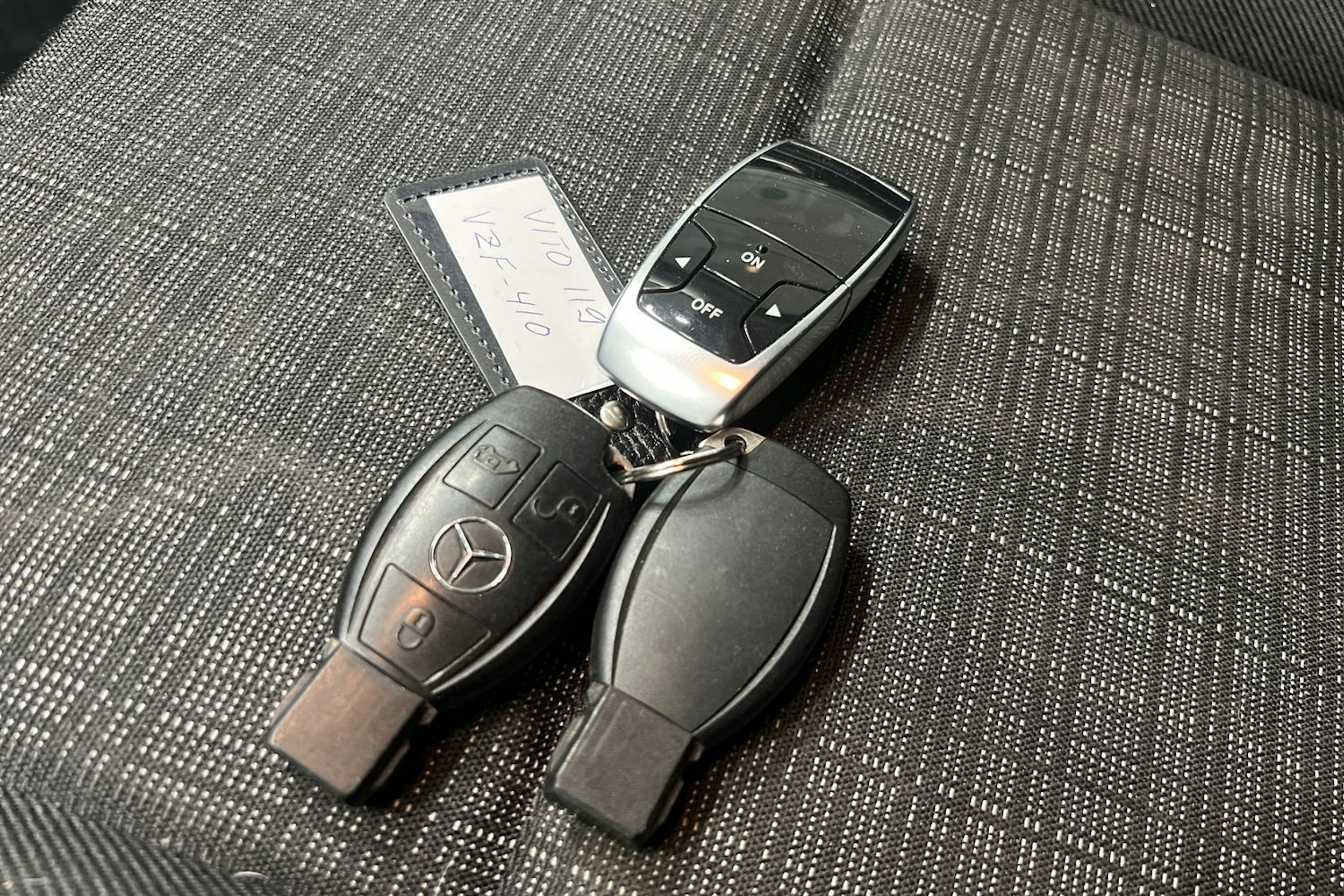 Musta Mercedes-Benz VITO 2017 kuva 15.