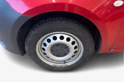 punainen Mercedes-Benz Vito 2017 kuva 12.