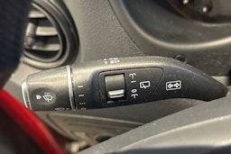 punainen Mercedes-Benz Vito 2017 kuva 18.