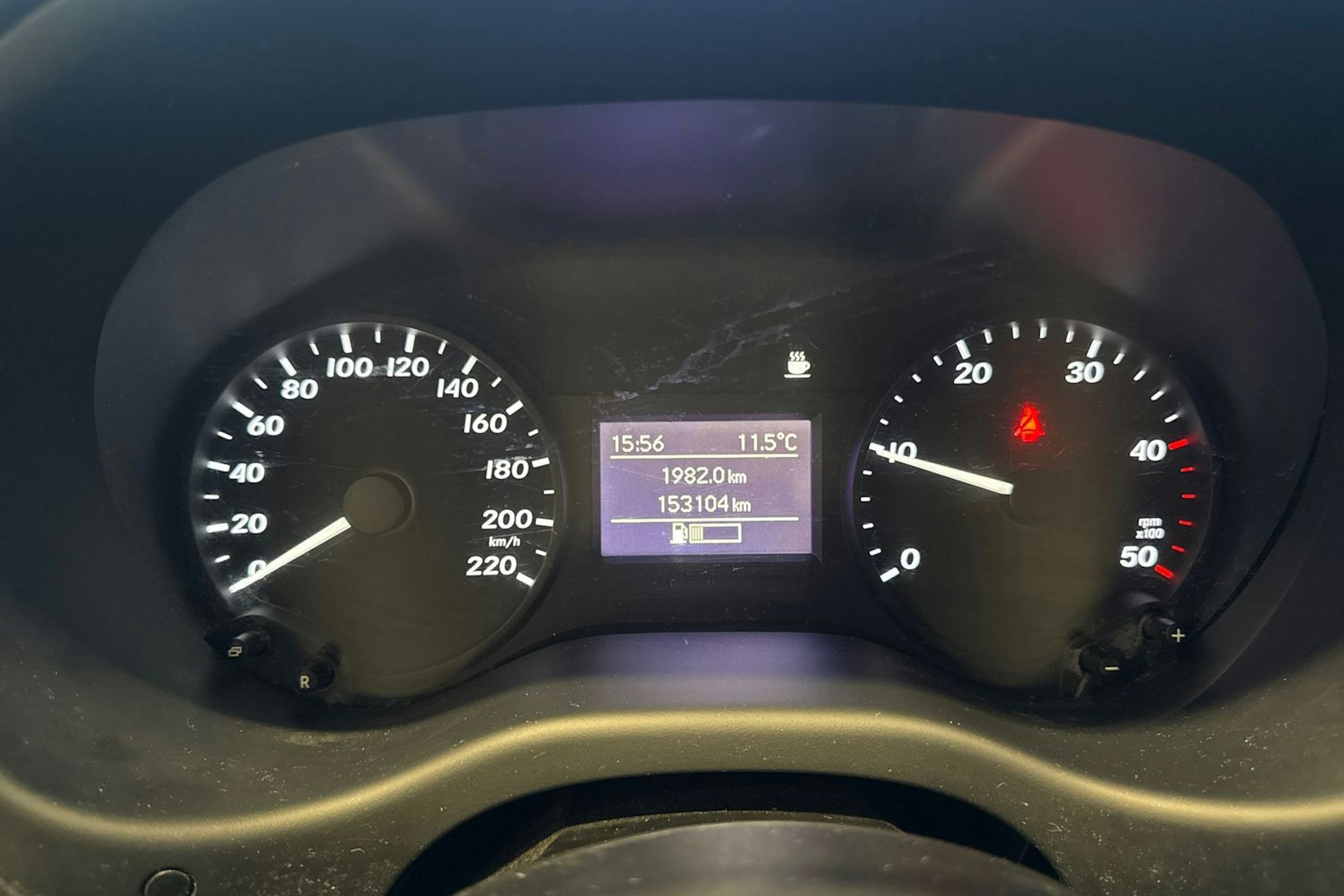 punainen Mercedes-Benz Vito 2017 kuva 20.