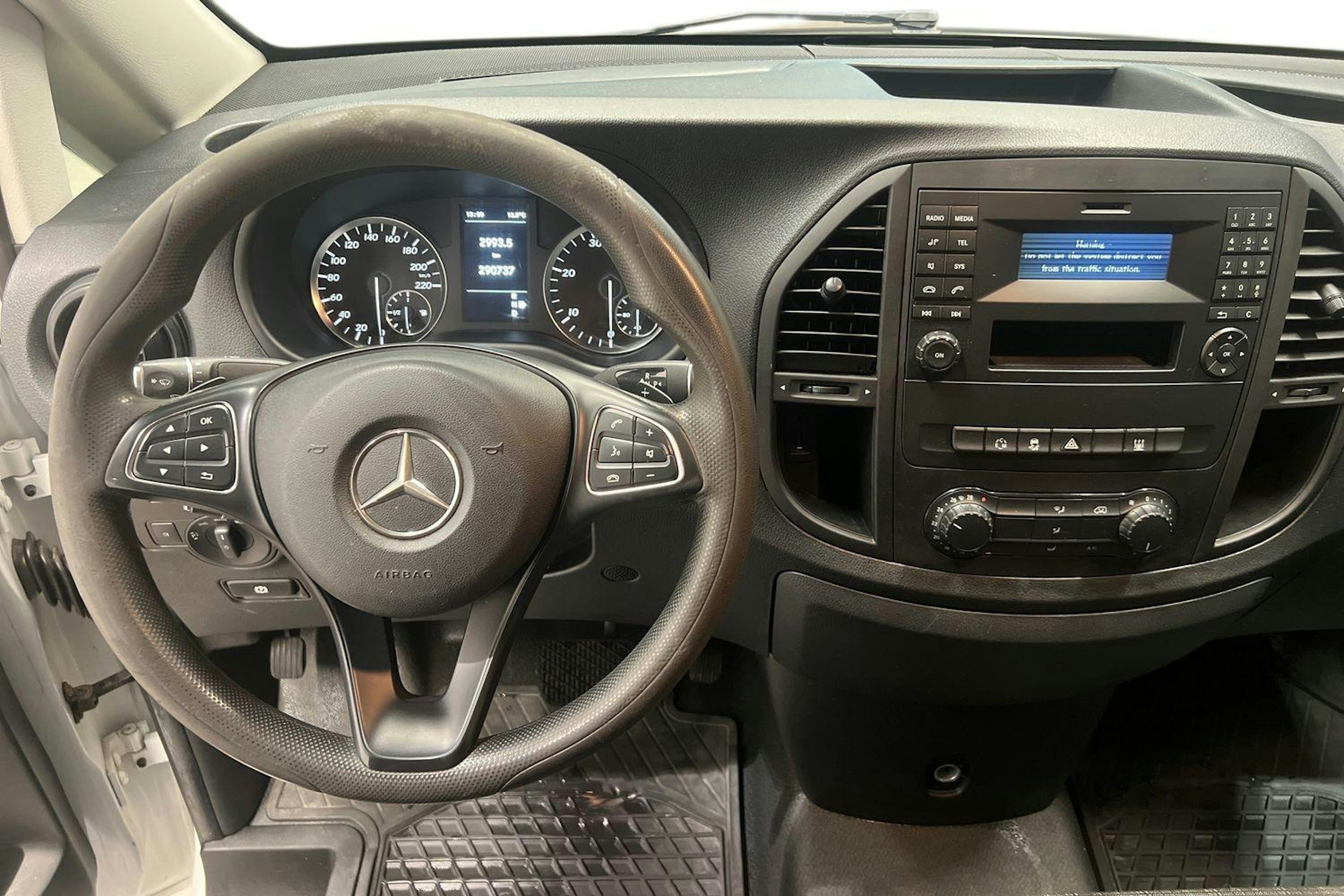 valkoinen Mercedes-Benz Vito 2017 kuva 9.
