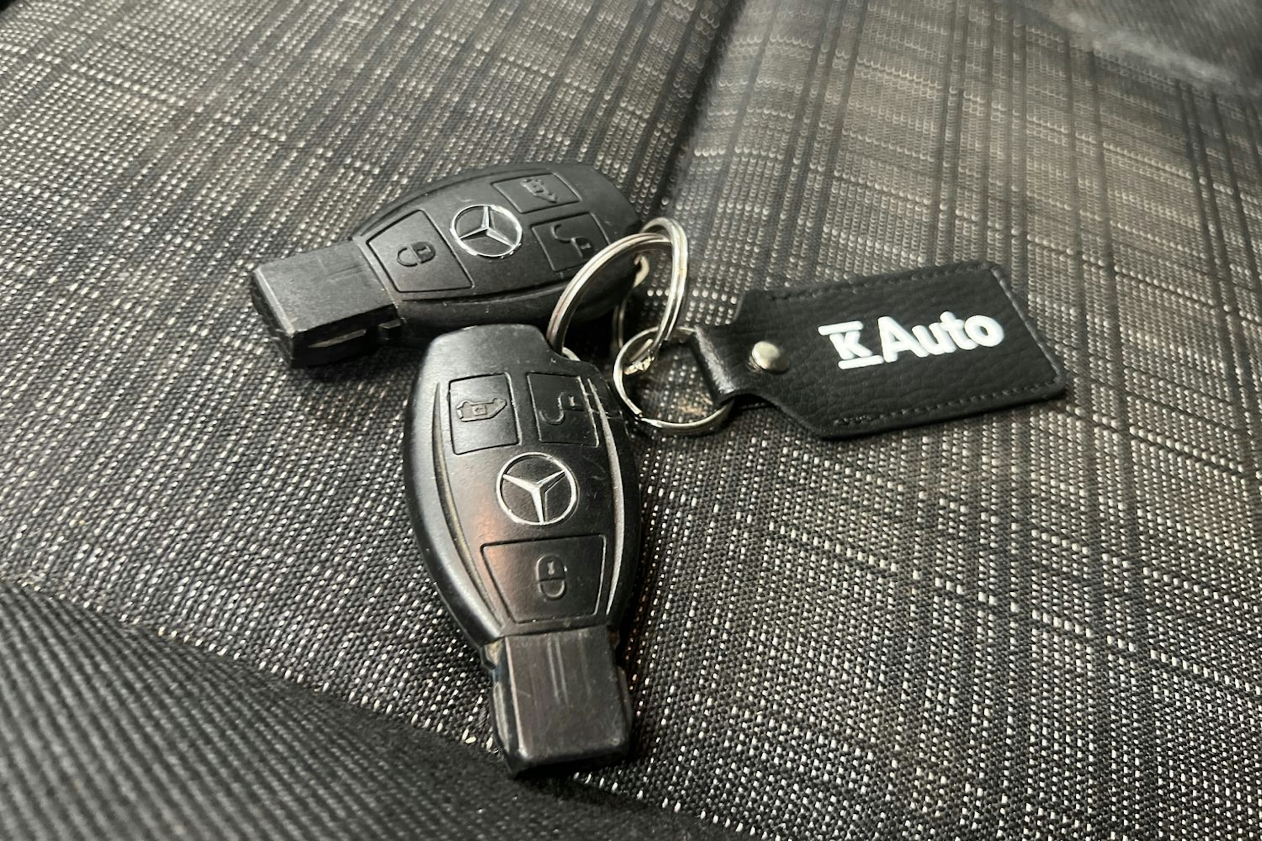 valkoinen Mercedes-Benz Vito 2017 kuva 17.