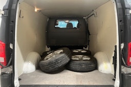 valkoinen Mercedes-Benz Vito 2017 kuva 19.