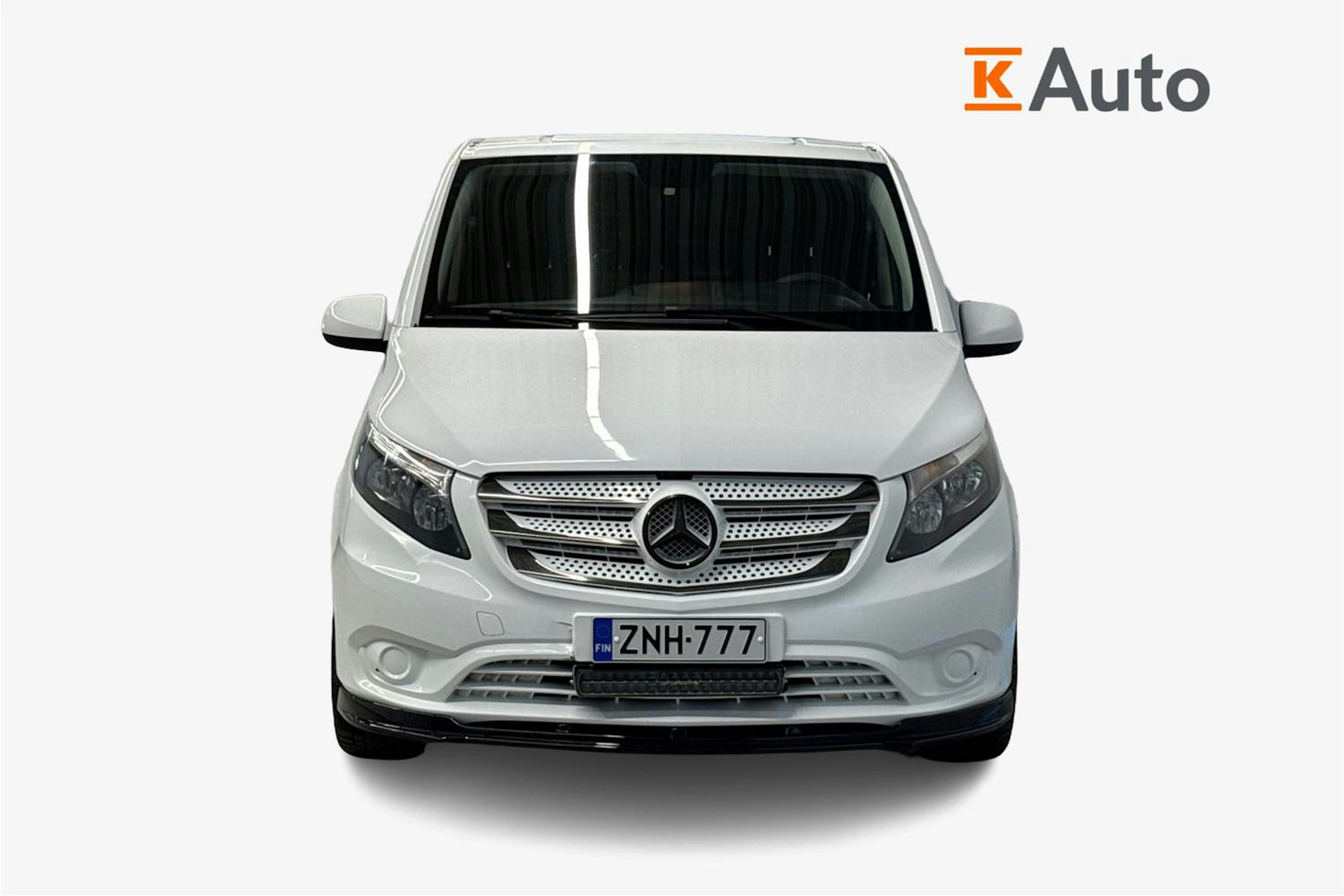 valkoinen Mercedes-Benz Vito 2017 kuva 4.