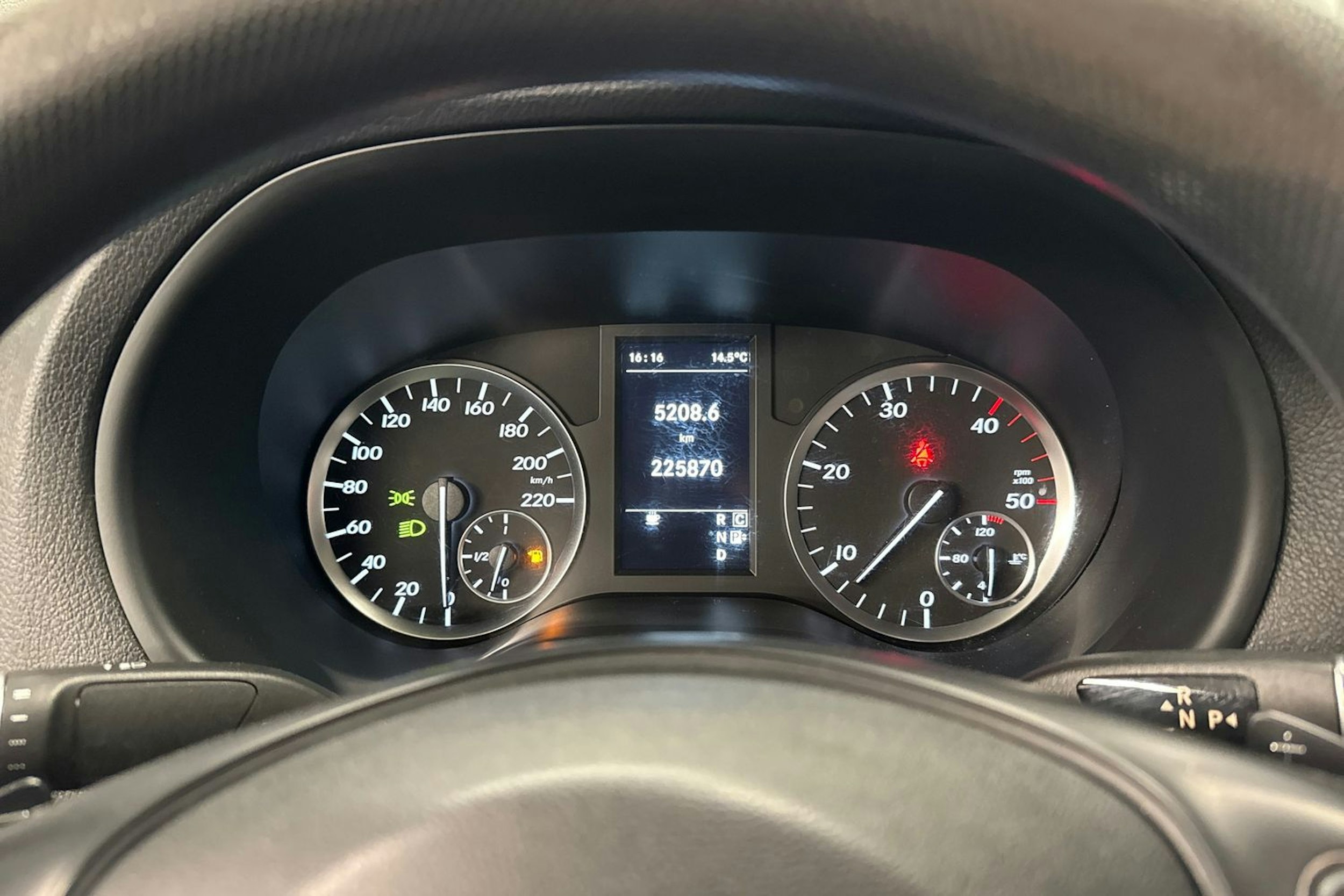 valkoinen Mercedes-Benz Vito 2017 kuva 11.