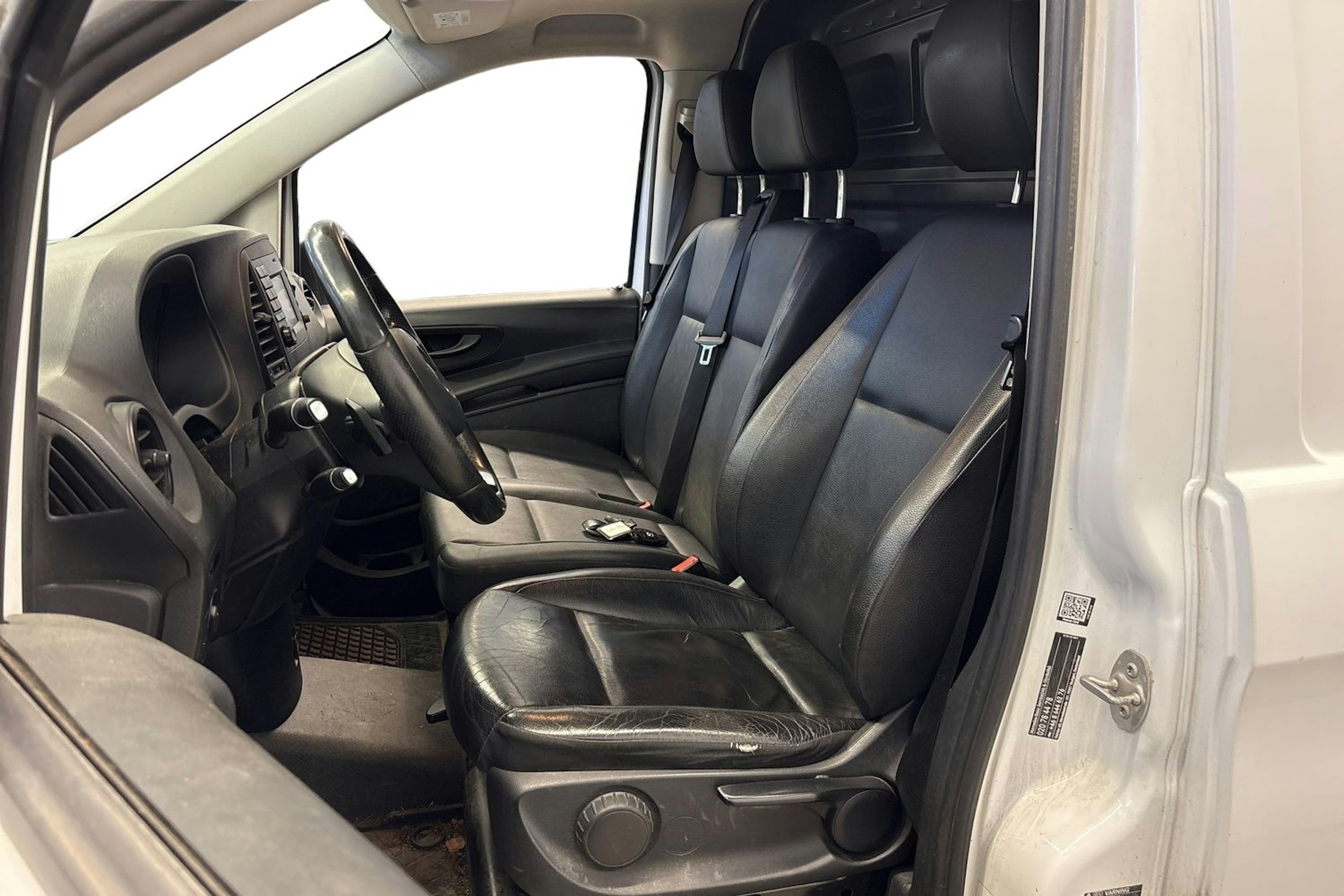 valkoinen Mercedes-Benz Vito 2017 kuva 3.