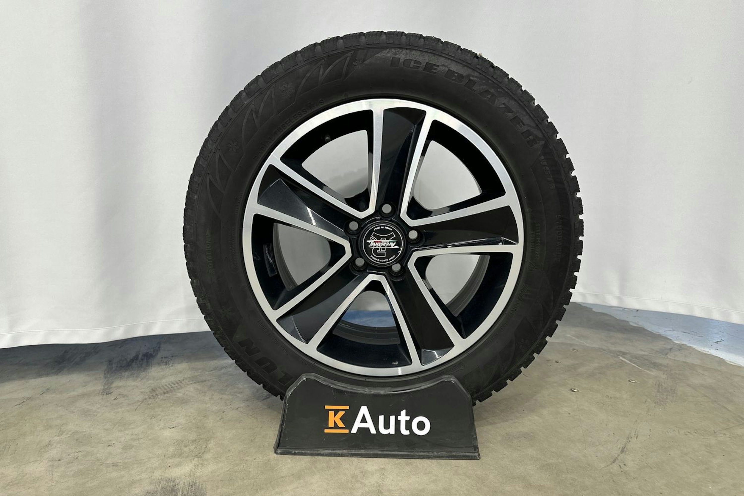 valkoinen Mercedes-Benz Vito 2017 kuva 29.