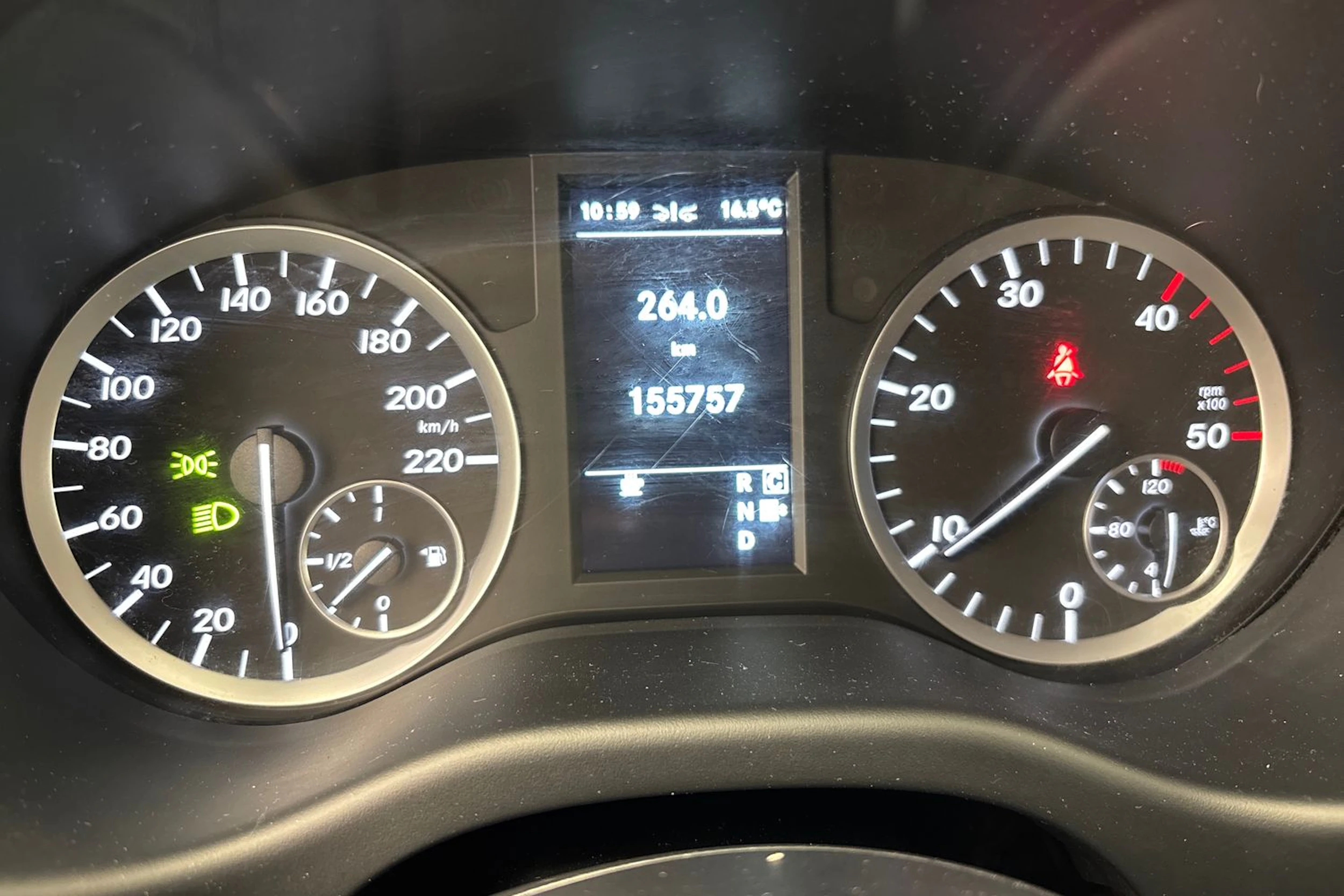 valkoinen Mercedes-Benz Vito 2018 kuva 13.