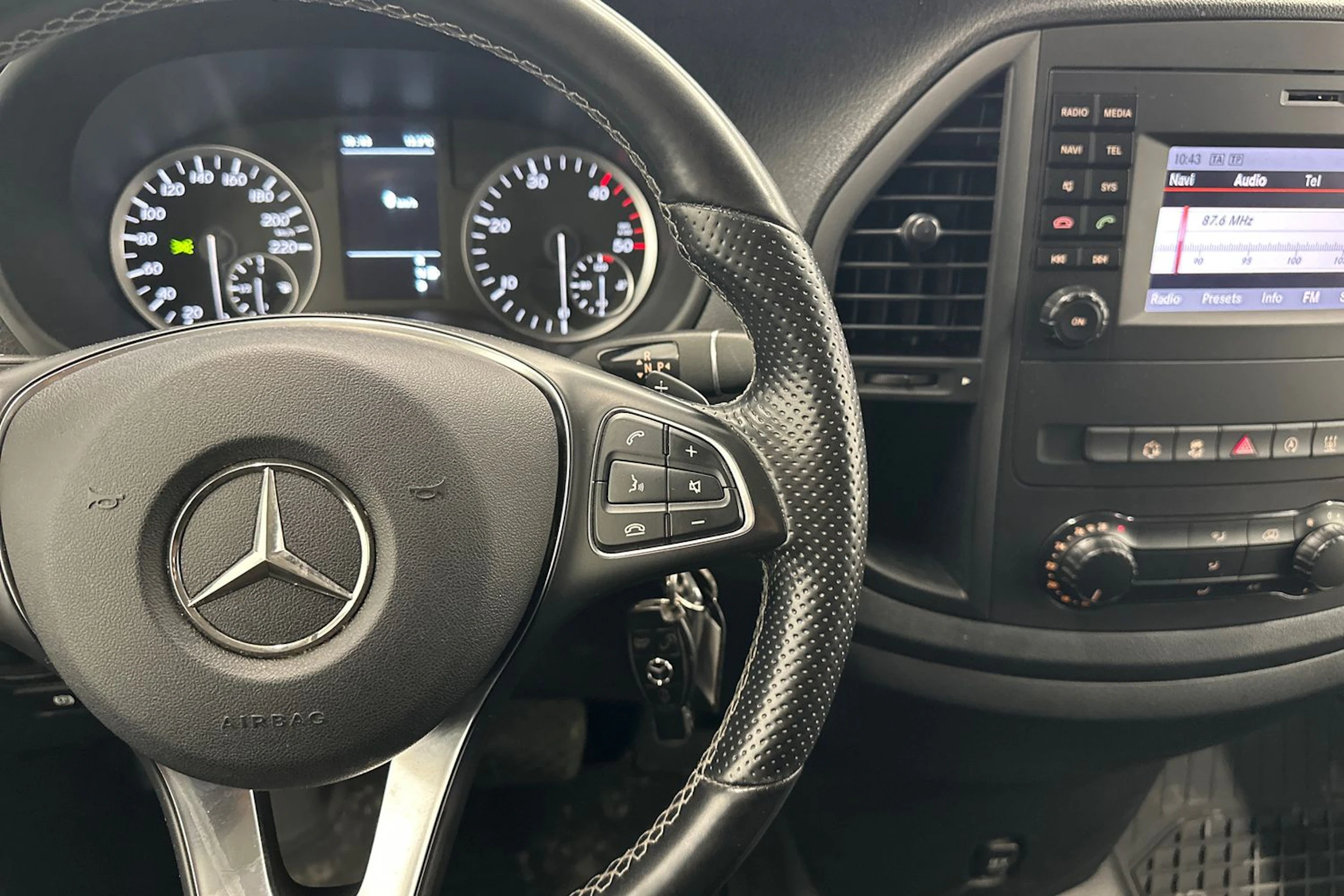 hopea Mercedes-Benz Vito 2018 kuva 12.