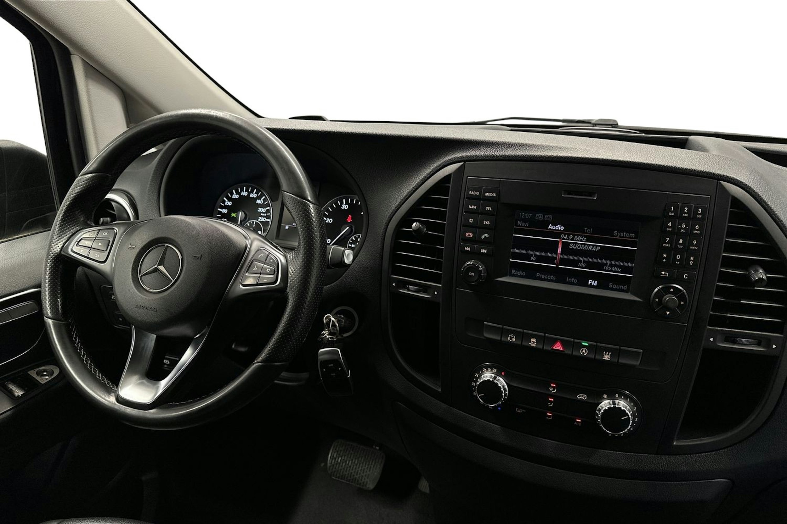 musta Mercedes-Benz Vito 2018 kuva 7.