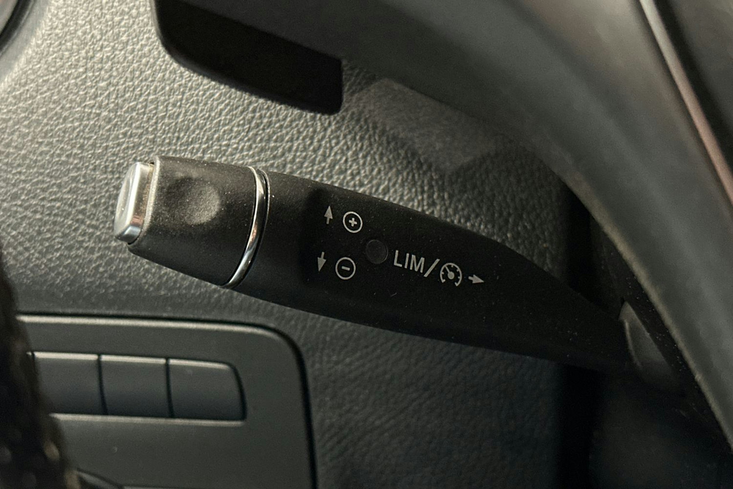 musta Mercedes-Benz Vito 2018 kuva 18.