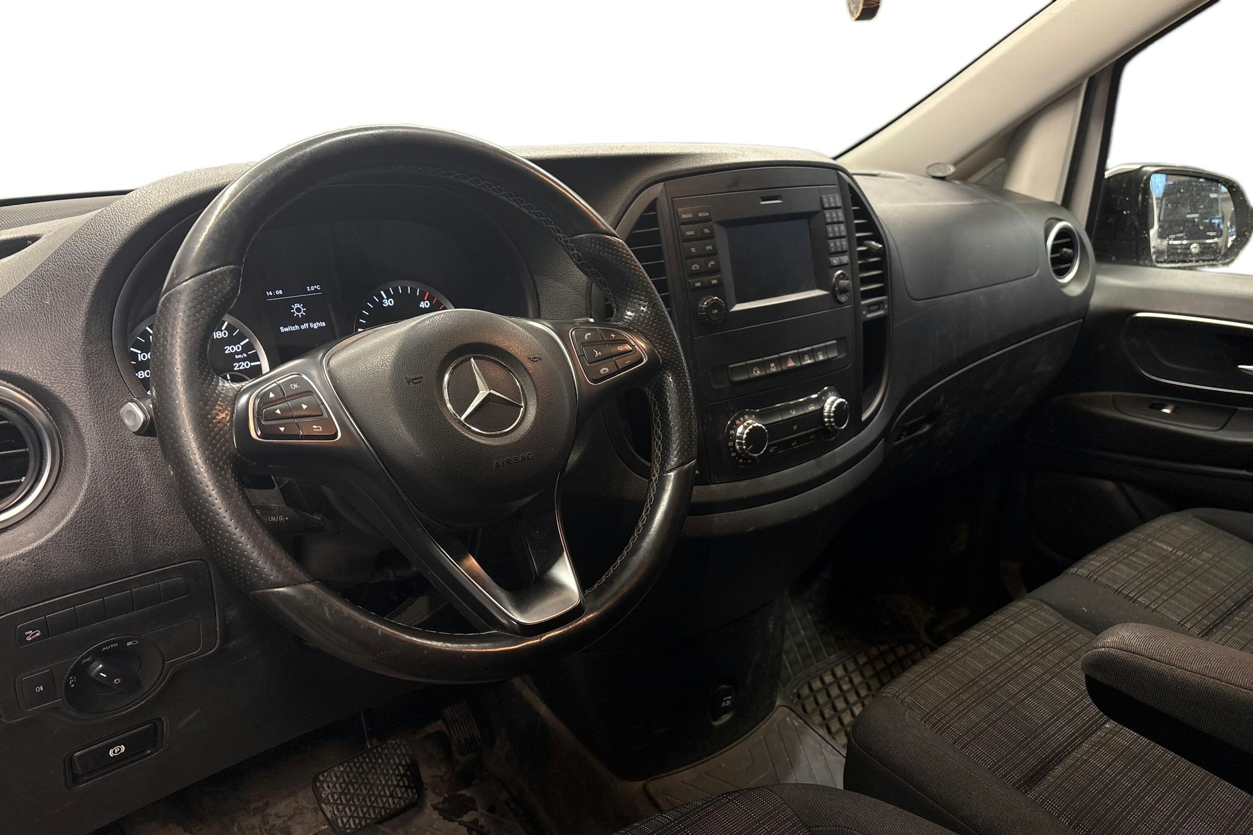 valkoinen Mercedes-Benz Vito 2018 kuva 3.