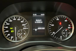 valkoinen Mercedes-Benz Vito 2018 kuva 18.