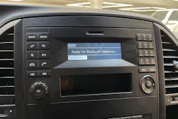 valkoinen Mercedes-Benz Vito 2018 kuva 19.