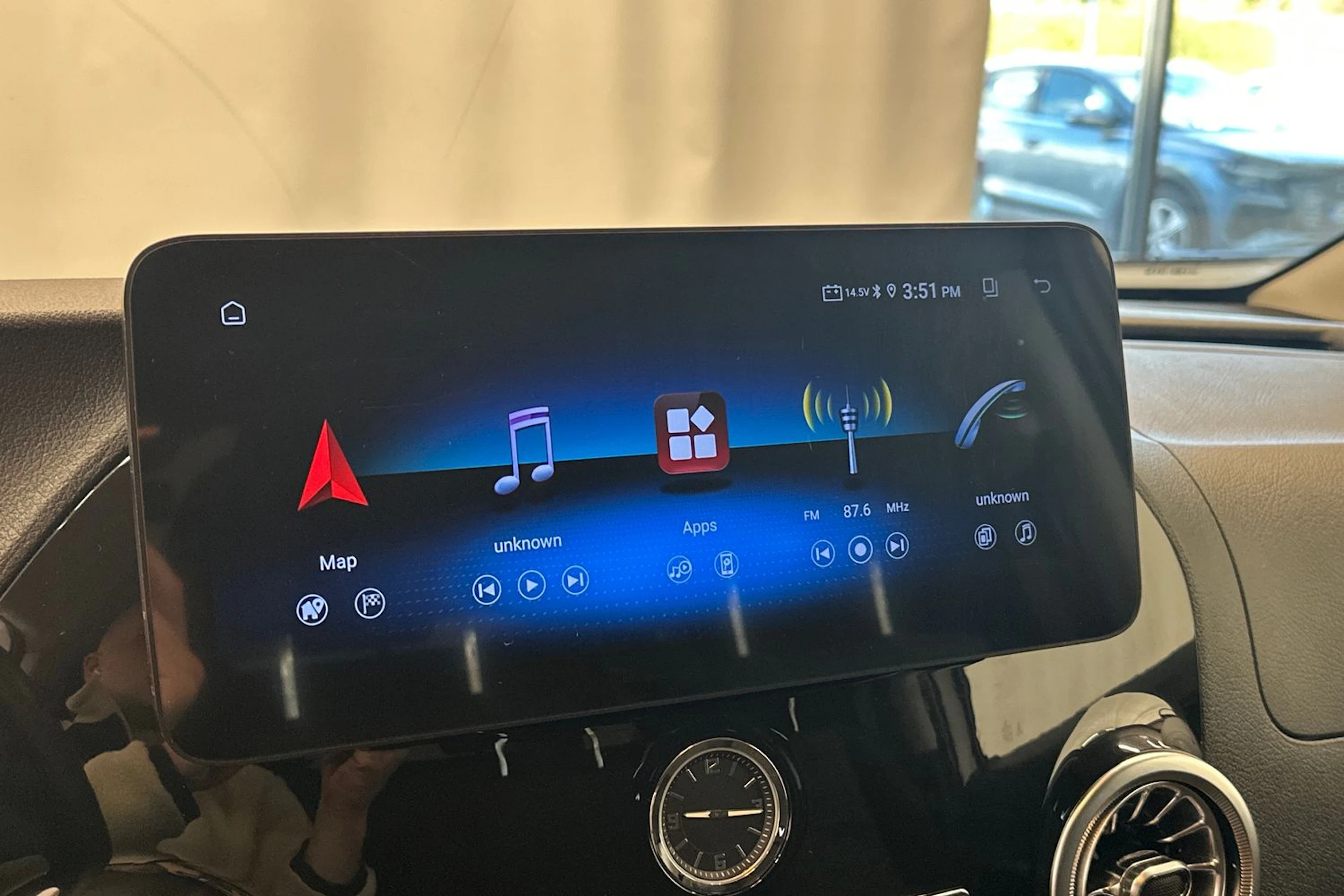 valkoinen Mercedes-Benz Vito 2018 kuva 17.
