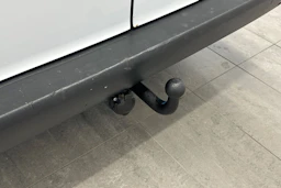 valkoinen Mercedes-Benz Vito 2018 kuva 20.