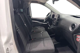 Valkoinen Mercedes-Benz VITO 2018 kuva 11.