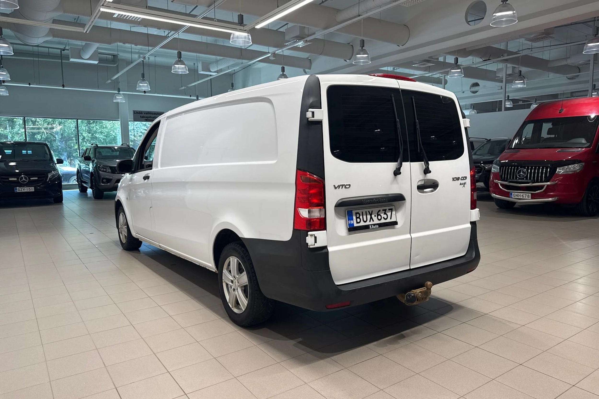 Valkoinen Mercedes-Benz VITO 2018 kuva 15.