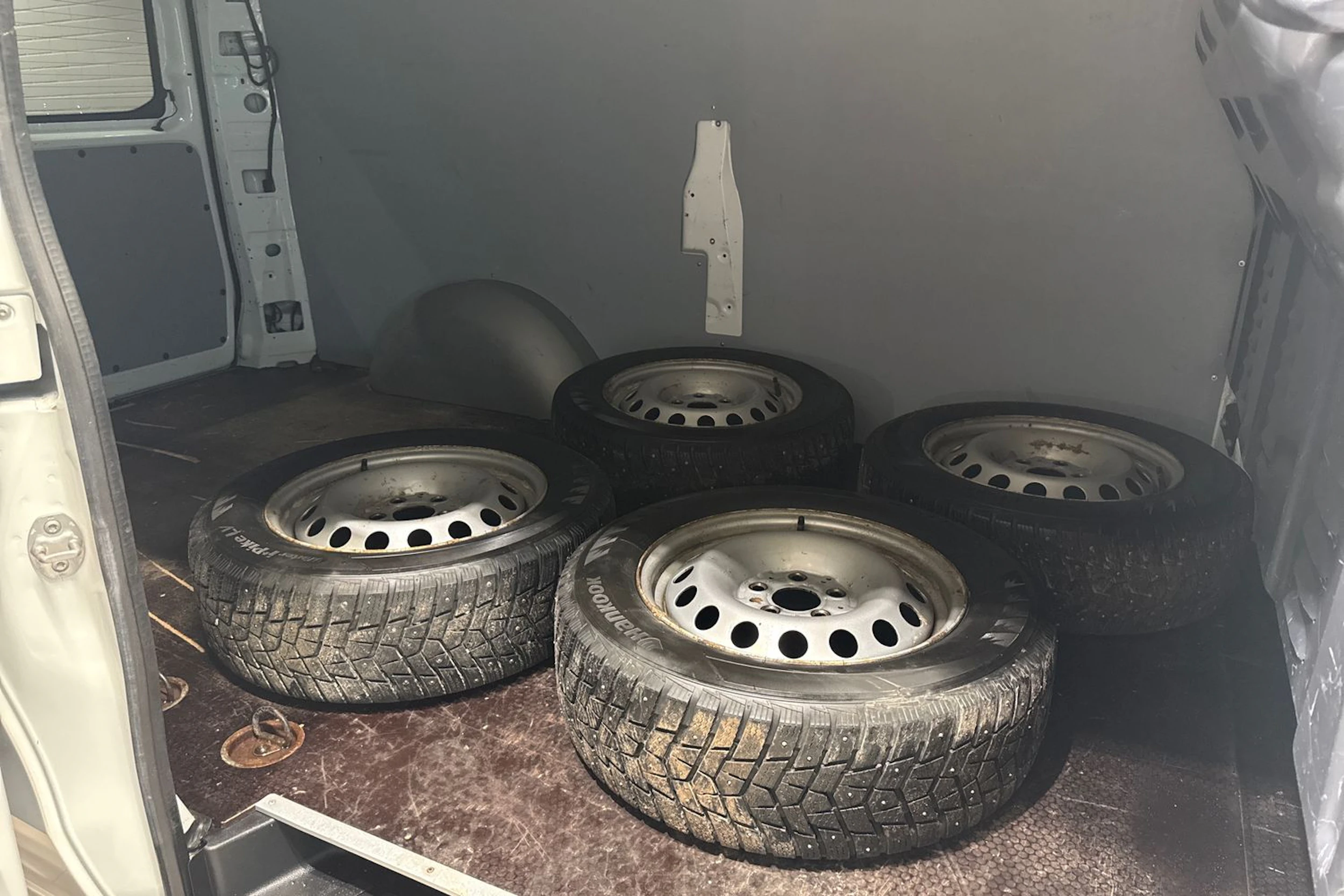 Valkoinen Mercedes-Benz VITO 2018 kuva 17.