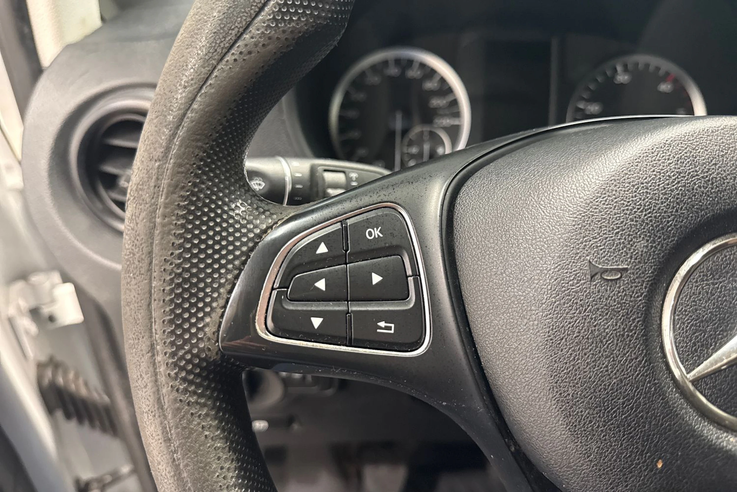 Valkoinen Mercedes-Benz VITO 2018 kuva 20.