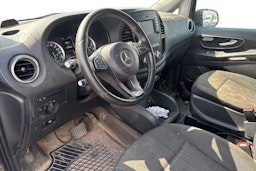 Musta Mercedes-Benz Vito 2018 kuva 3.