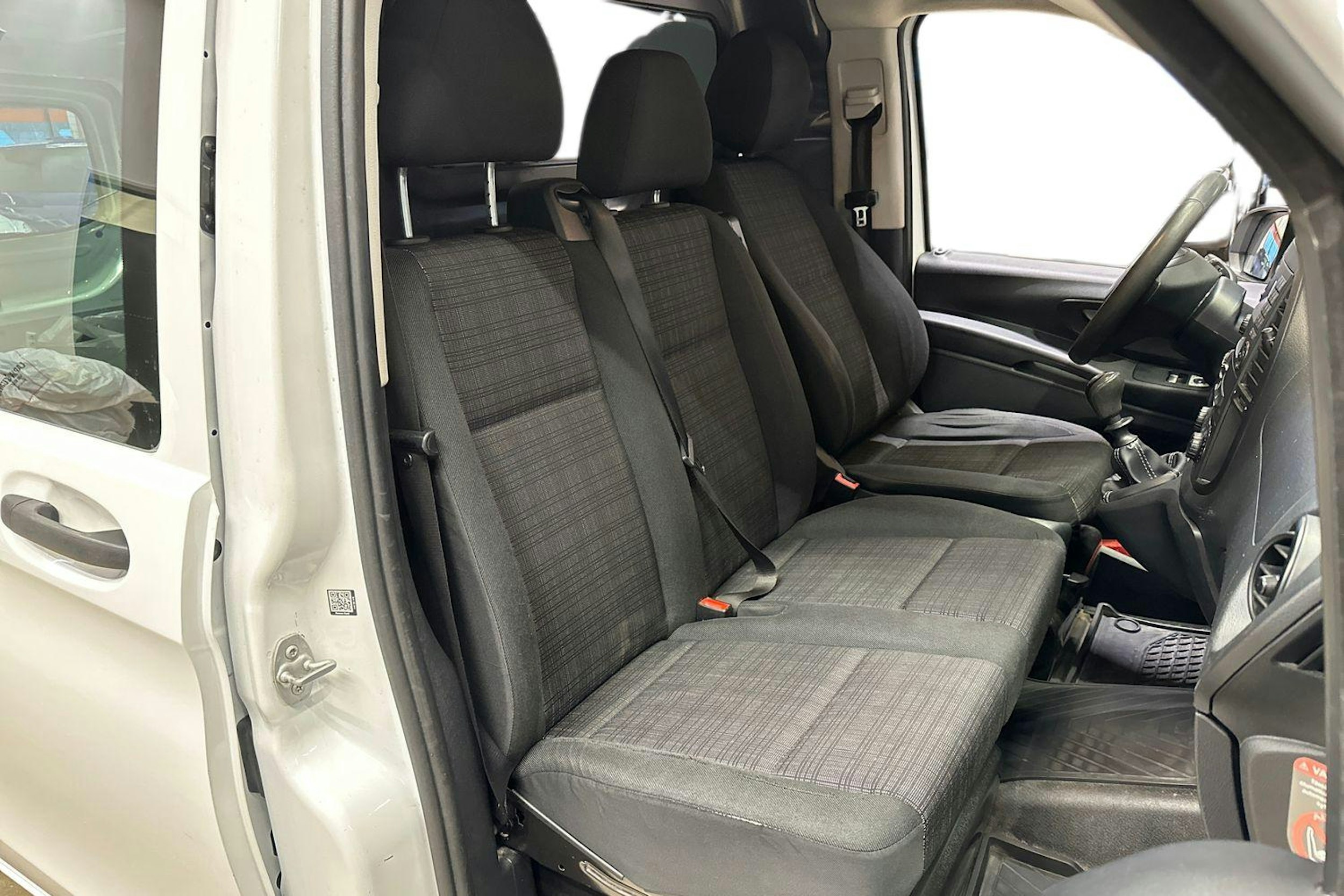 valkoinen Mercedes-Benz Vito 2018 kuva 11.