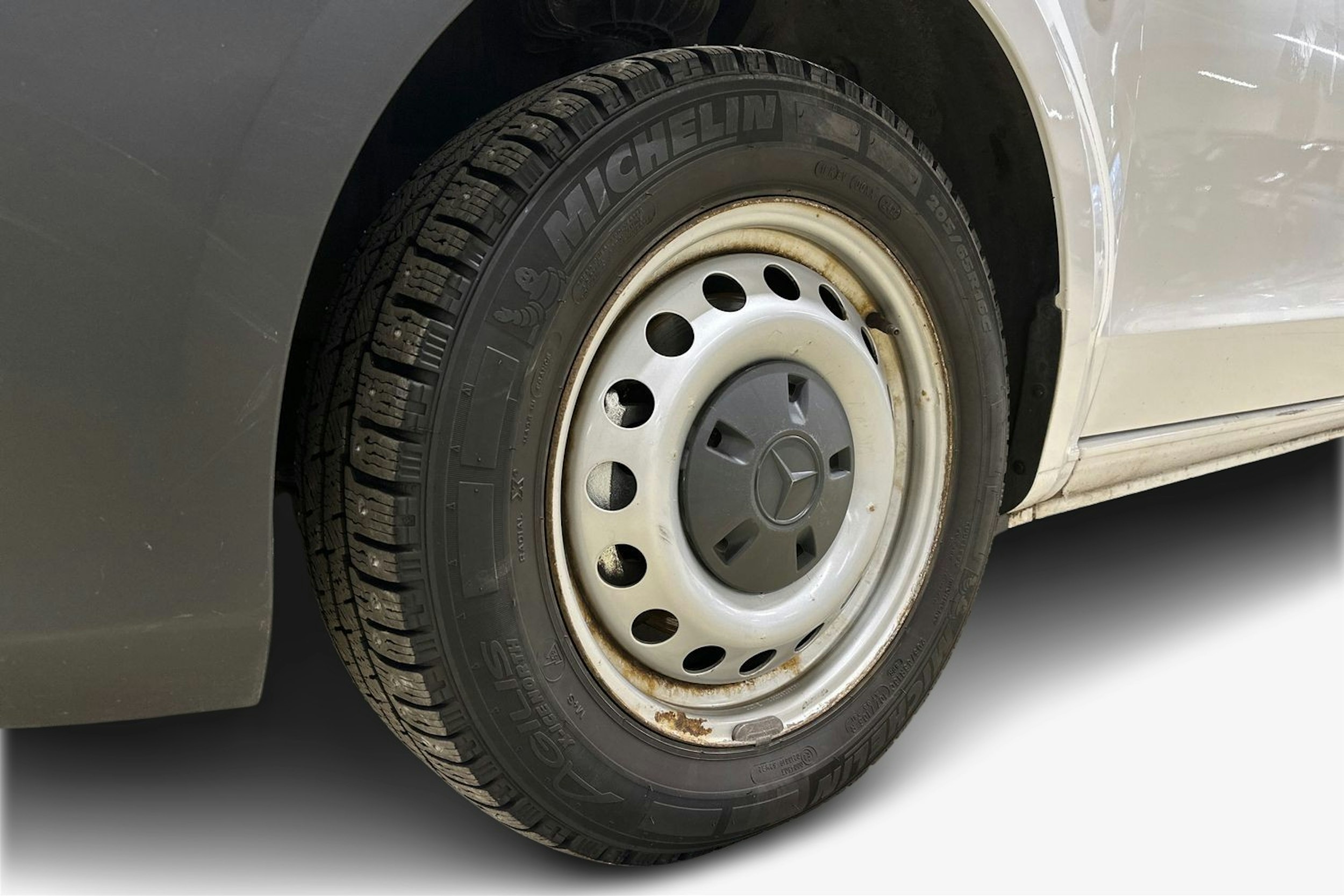 valkoinen Mercedes-Benz Vito 2018 kuva 12.