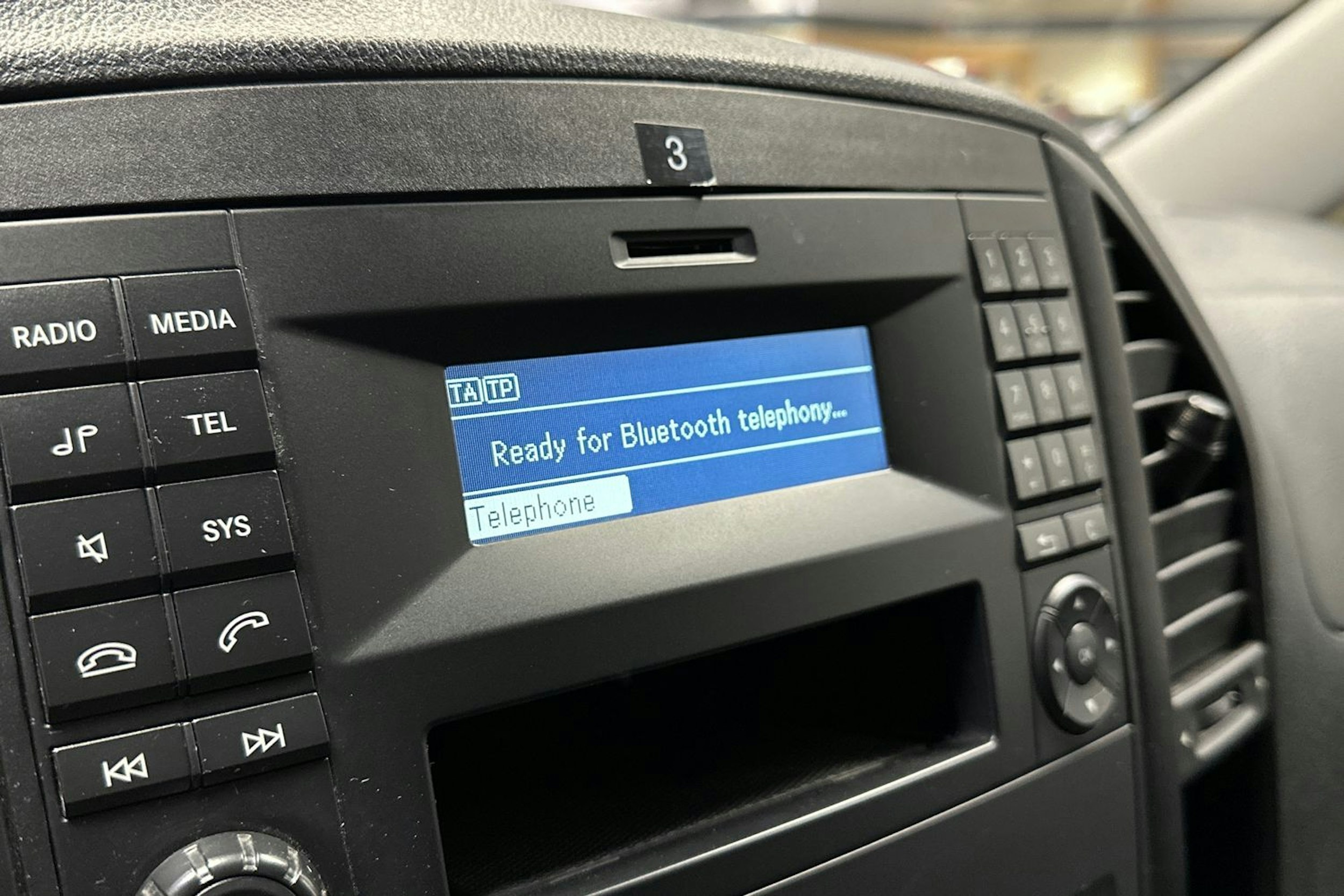 valkoinen Mercedes-Benz Vito 2018 kuva 19.