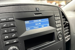 valkoinen Mercedes-Benz Vito 2018 kuva 20.