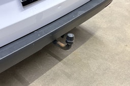 valkoinen Mercedes-Benz Vito 2018 kuva 28.