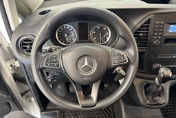 valkoinen Mercedes-Benz Vito 2018 kuva 9.