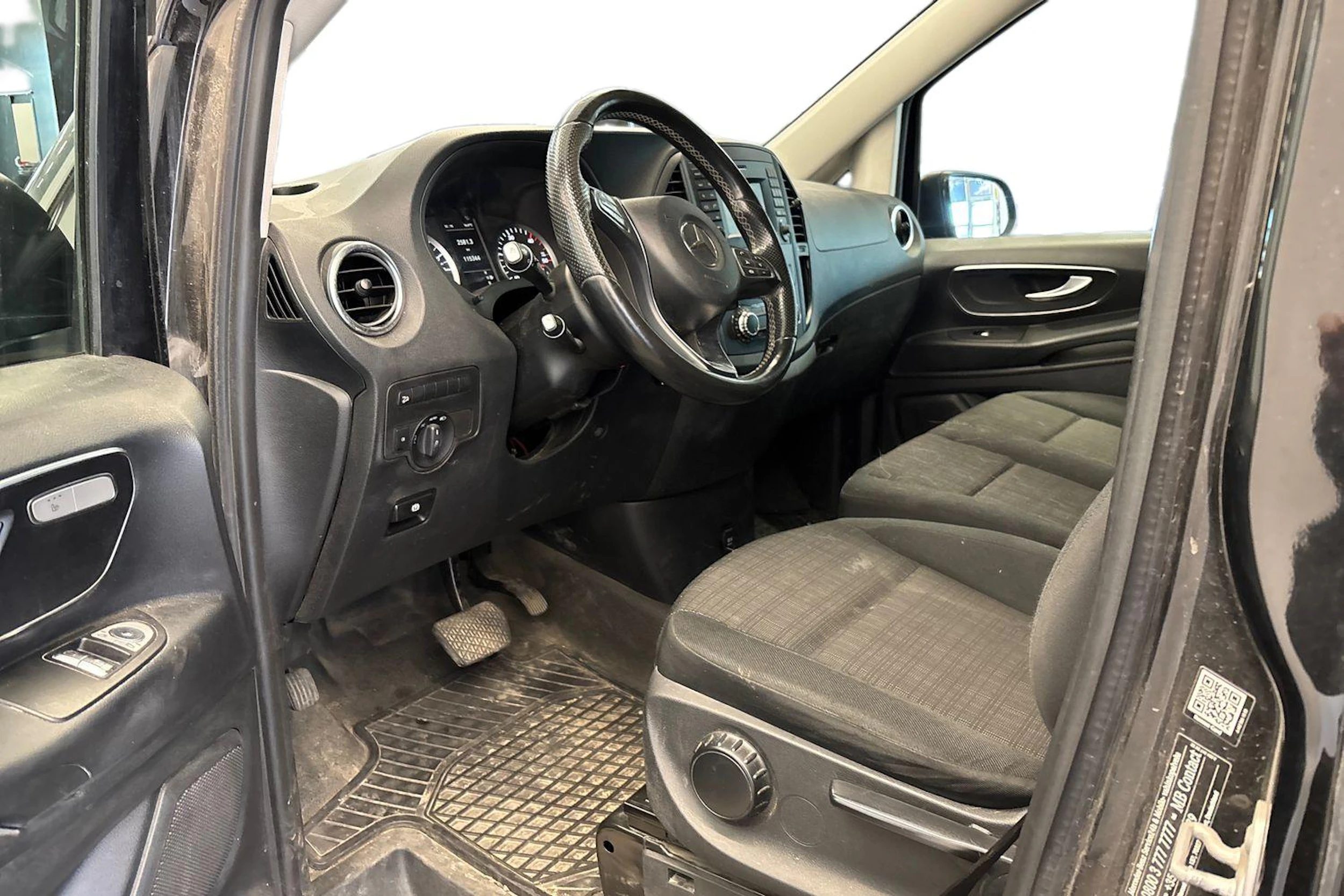 musta Mercedes-Benz Vito 2018 kuva 3.