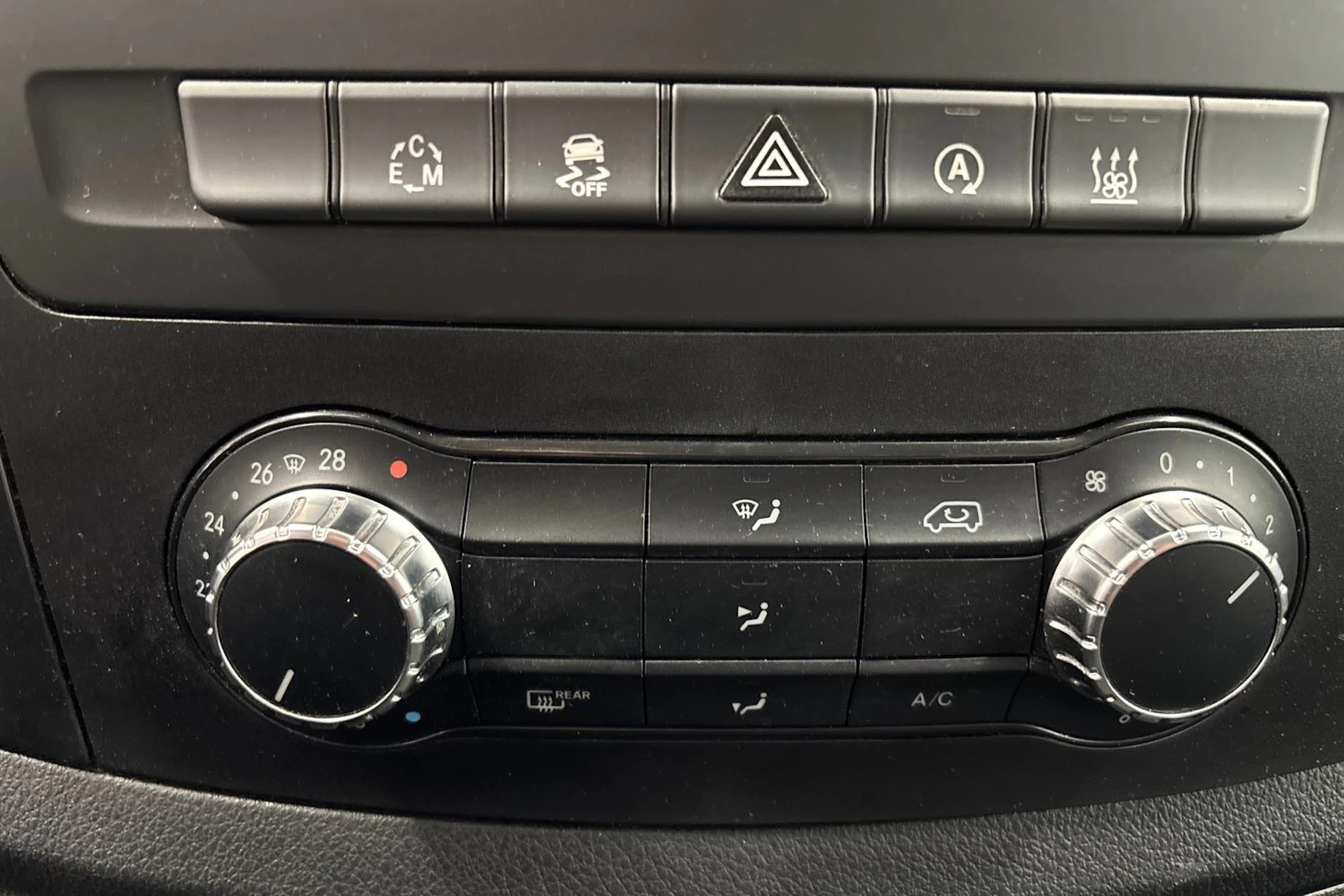 musta Mercedes-Benz Vito 2018 kuva 17.